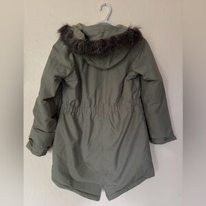 Columbia Olive Green Parka with Faux Fur Hood Trim